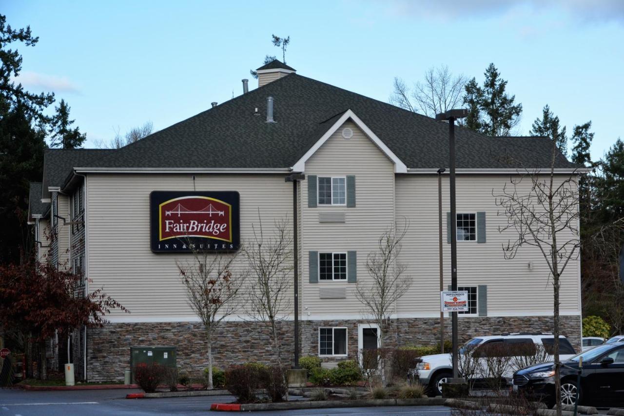 Fairbridge Inn & Suites Dupont Exterior photo